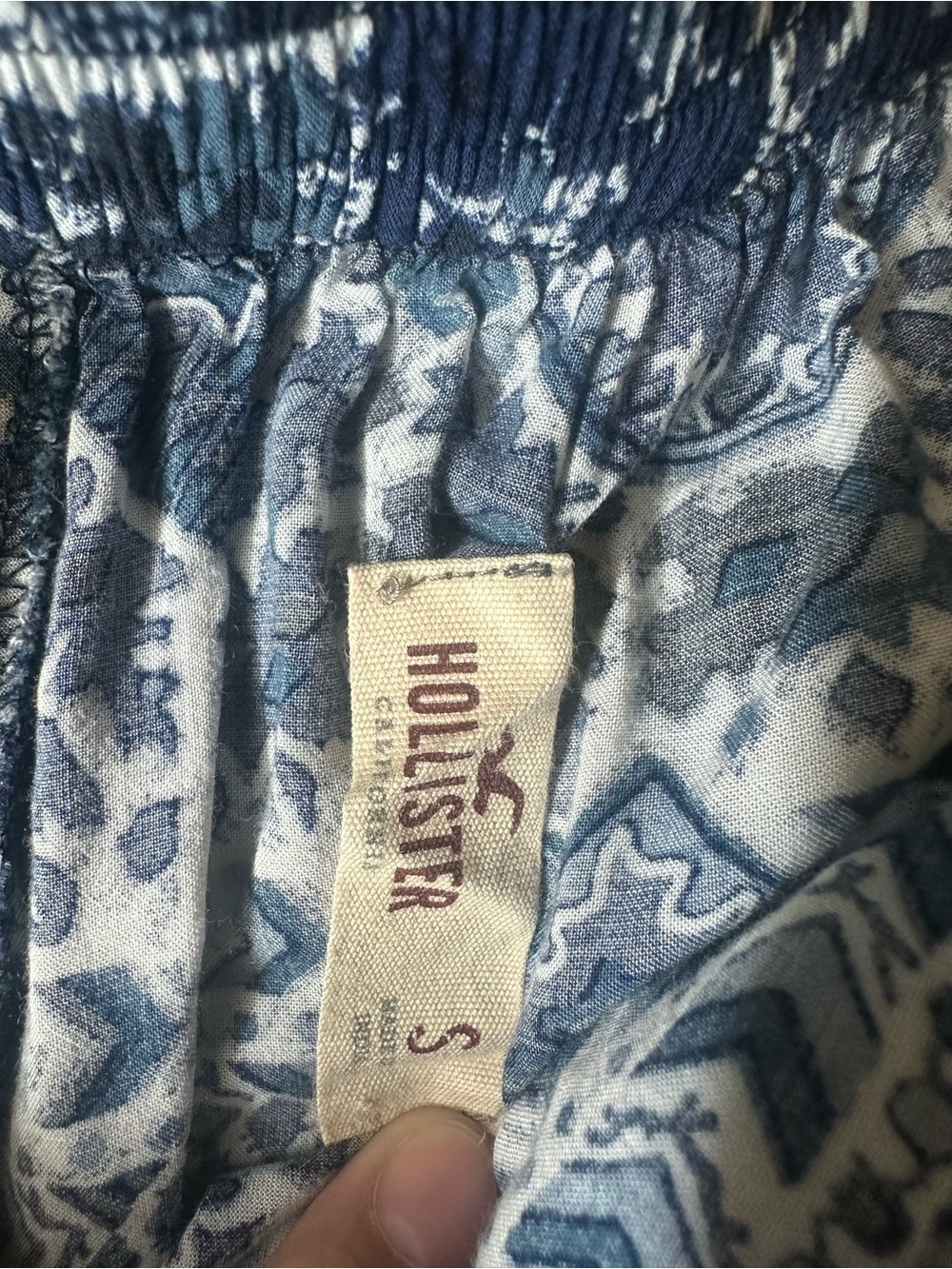 Hollister Navy & White Printed asymmetrical Midi Skirt boho style - Picture 3 of 3